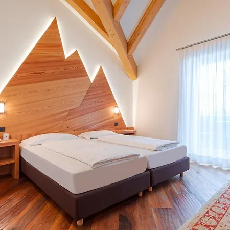 Foresta Hotel 4*