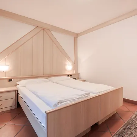 Hotel Foresta 4*