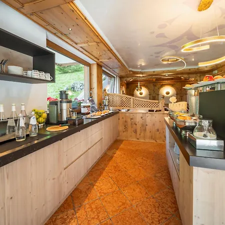 Hotel Foresta 4*
